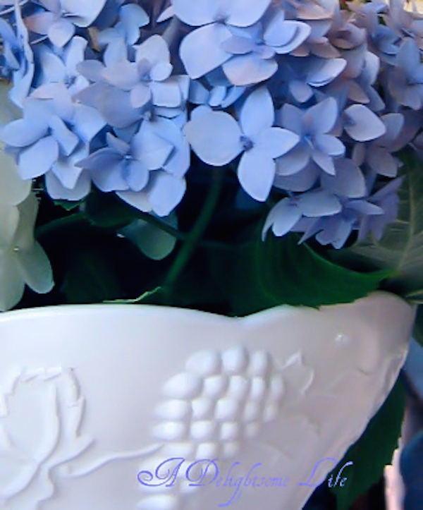 Blue and White Tablescape-11