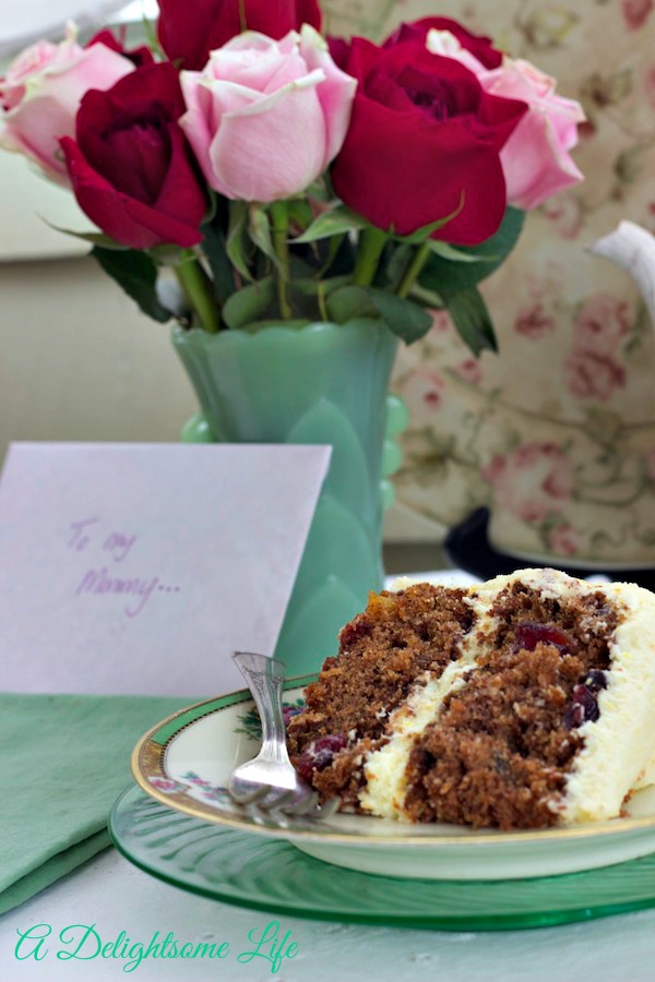 A-DELIGHTSOME-LIFE-ROSES-CARD-CAKE