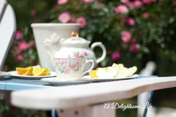 A DELIGHTSOME LIFE TEA BY ROSES 6
