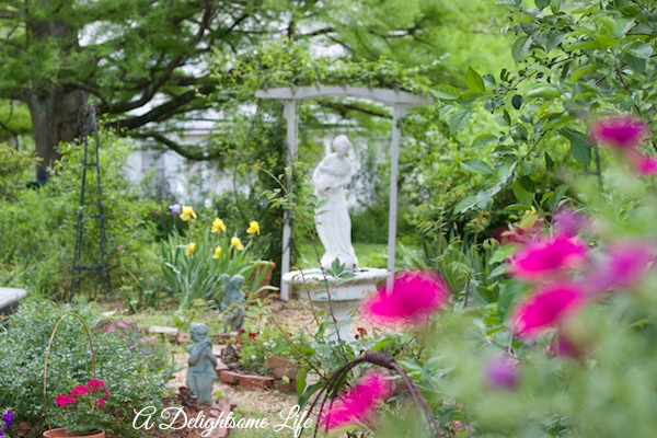 A Delightsome Life spring garden 16
