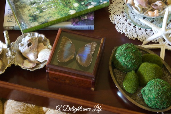 A-DELIGHTSOME-LIFE-OTTOMAN-VIGNETTE-BUTTERFLY-BOX
