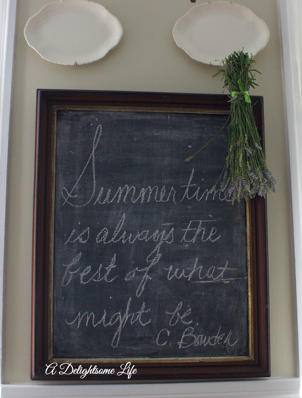 A-DELIGHTSOME-LIFE-SUMMER-QUOTE-CHALKBOARD-DRIED-LAVENDER-IRONSTONE-PLATTERS
