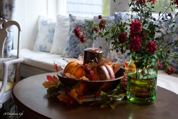 Ball Jar with Autumn Decor A Delightsome Life copy