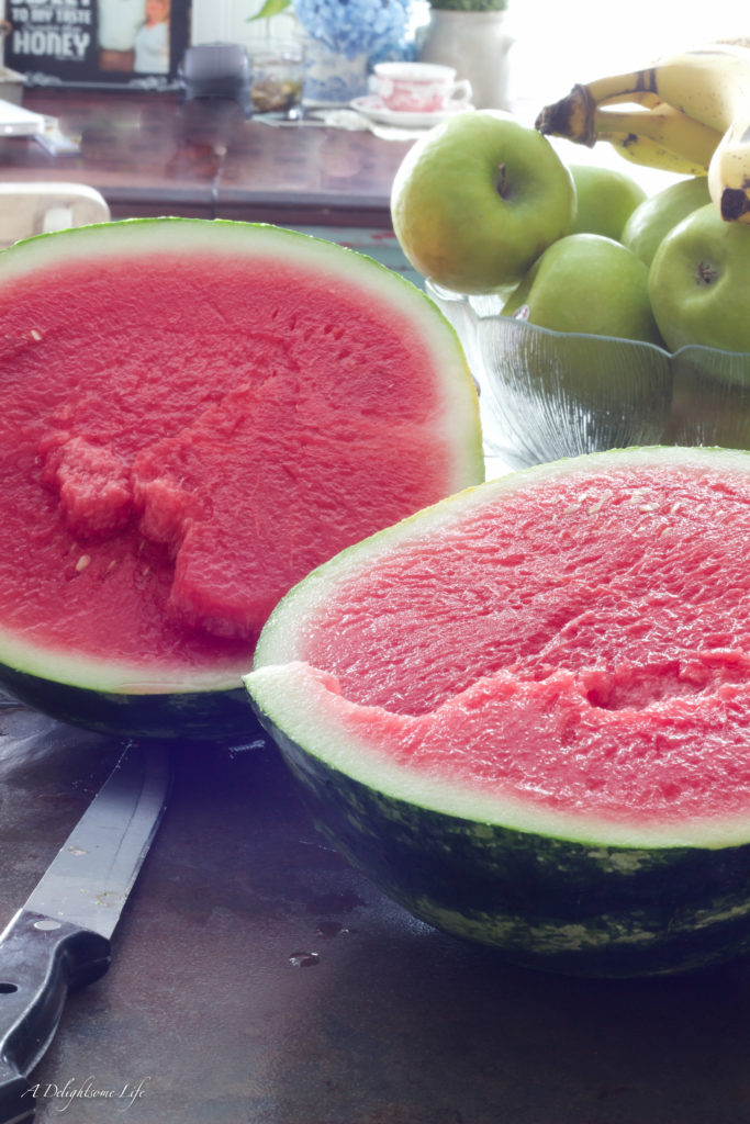How do you check for a good watermelon?