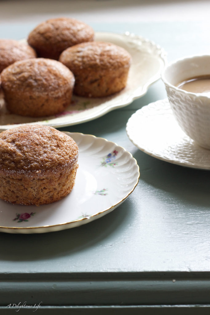 spicy-country-applesauce-muffins-2