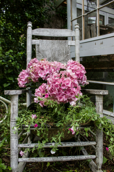 how to make a chair planter