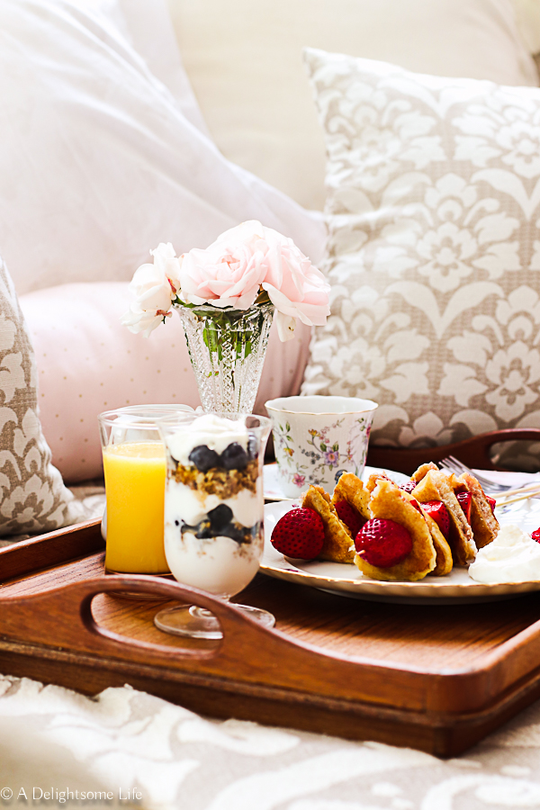 easy sweet breakfast in bed